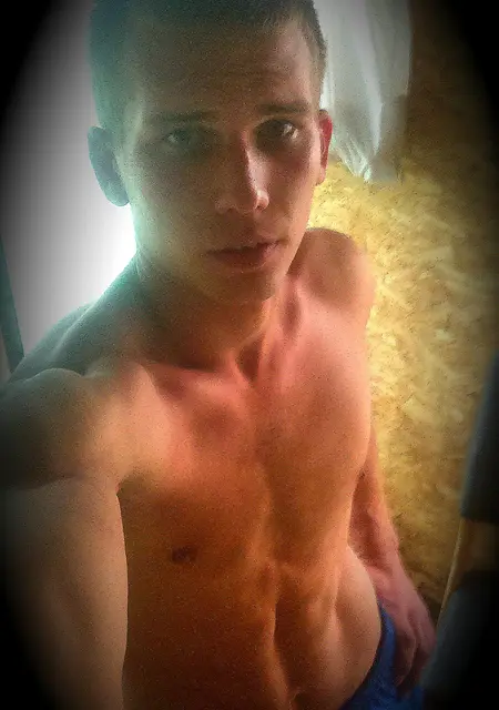 Александр из Химок, ищу на сайте дружбу