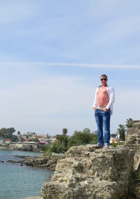 Евгений из Костромы, ищу на сайте знакомства на одну ночь