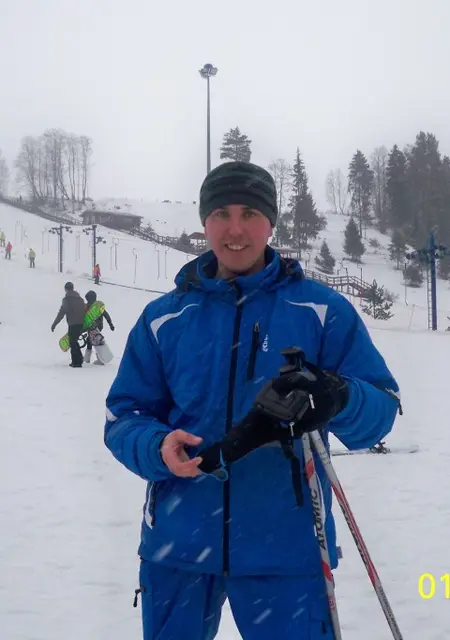 Владимир из Вологды, мне 41, познакомлюсь для приятного времяпровождения