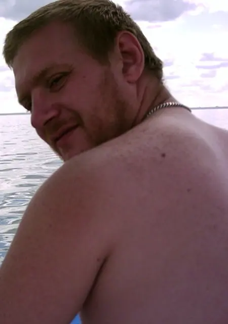 Я Дмитрий, 47, из Прокопьевска, ищу знакомства на одну ночь