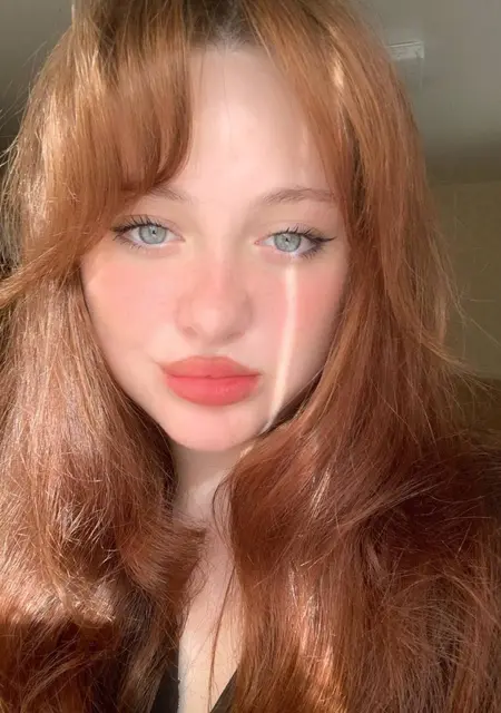 Я Ника, 23, из Оренбурга, ищу знакомства на одну ночь