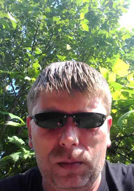 Слава из Балашихи, мне 41, познакомлюсь для приятного времяпровождения