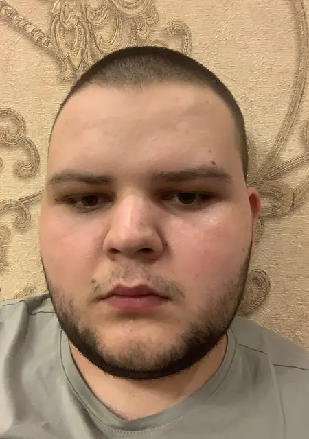 Илья из Валуек, мне 21, познакомлюсь для открытые отношения