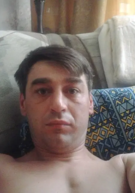 Толик из Находки, мне 50, познакомлюсь без обязательств