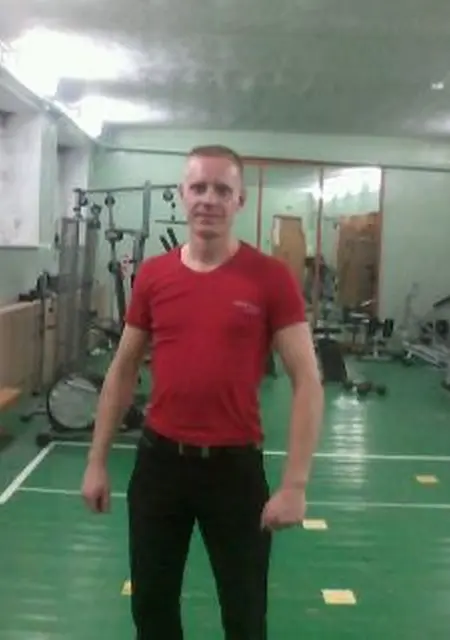 Алекс из Ржева, мне 42, познакомлюсь для общения