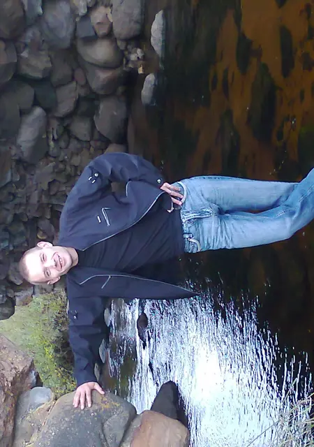 Я Александр, 39, знакомлюсь для постоянных отношений в Осташкове