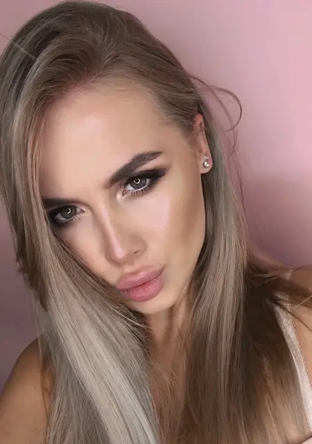 Лера из Екатеринбурга, мне 31, познакомлюсь на одну ночь