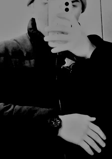 Владимир из Череповца, мне 20, познакомлюсь для постоянных отношений