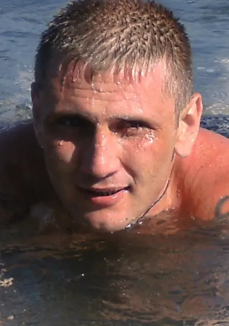 Я Андрей, 44, из Адыгейска, ищу знакомство для постоянных отношений