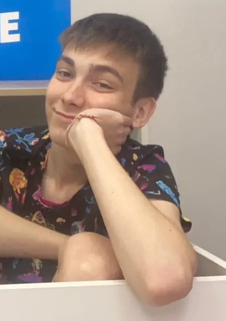 Я Женя, 21, знакомлюсь для постоянных отношений в Архангельске