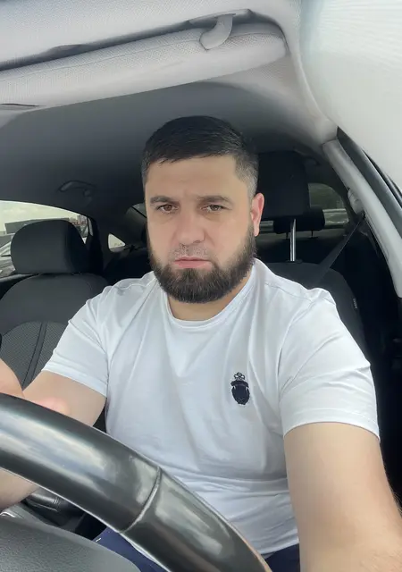 Я Марик, 30, из Нальчика, ищу знакомства на одну ночь