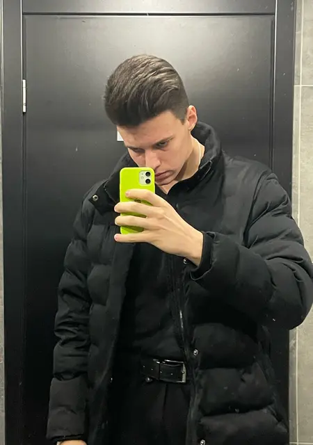 Stepan из Севастополя, мне 19, познакомлюсь для общения