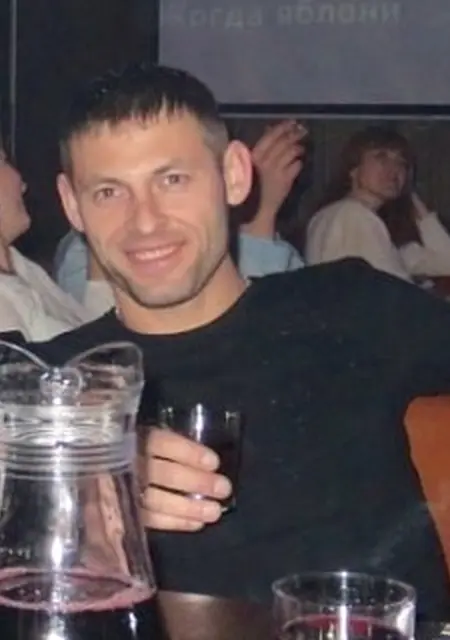 Паша из Хотькова, мне 44, познакомлюсь для вирта