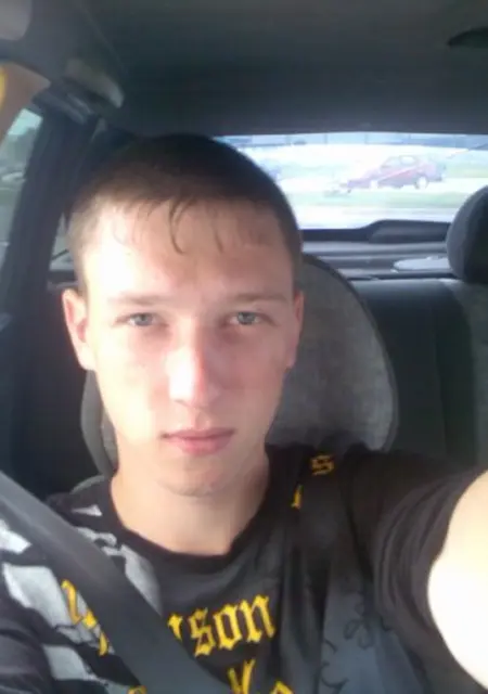 Слава из Югорска, мне 35, познакомлюсь на одну ночь