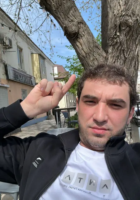 Я Арсен, 34, знакомлюсь без обязательств в Махачкале