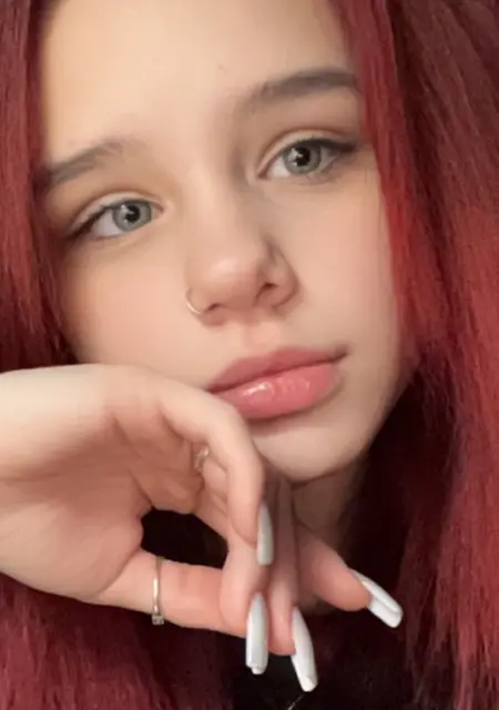 Я София, 19, знакомлюсь для общения в Москве