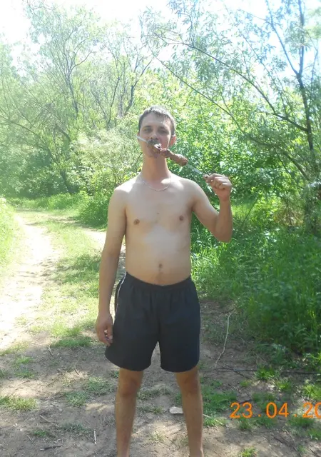 Дима из Дзержинска, мне 41, познакомлюсь без обязательств