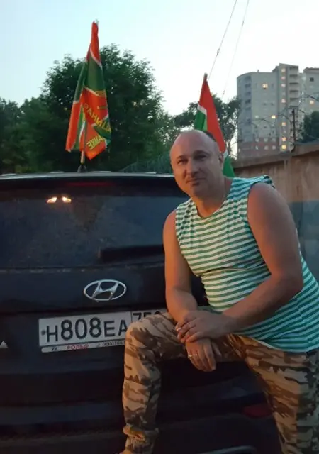 Я Илья, 54, из Пушкина, ищу знакомства на одну ночь