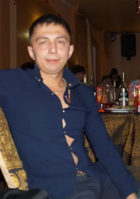 Я Вова, 33, из Спасска-Дальнего, ищу знакомство для приятного времяпровождения