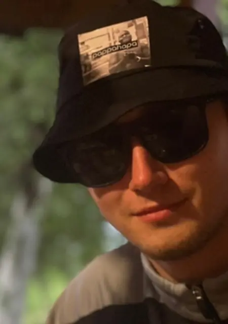 Эдик из Калининграда, мне 28, познакомлюсь для вирта