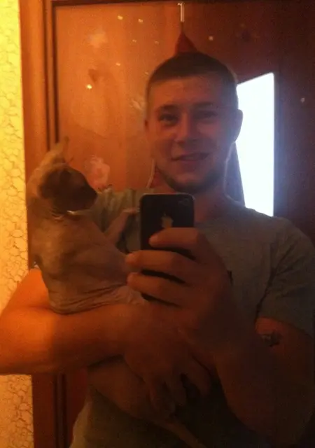 Я Andrew, 31, из Новоуральска, ищу знакомства на одну ночь