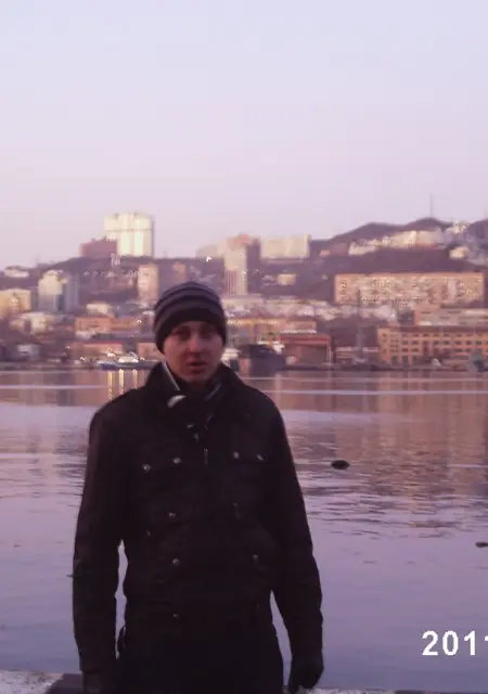 Я Влад, 32, из Рязани, ищу знакомство для общения