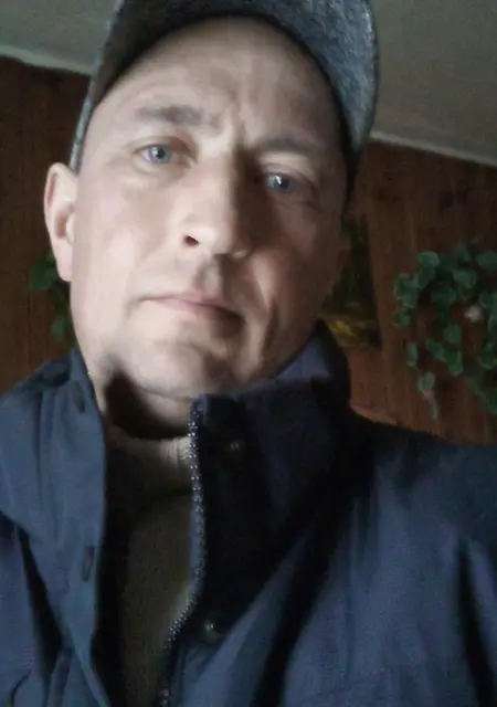 Я Олег, 45, из Гродно, ищу знакомство для постоянных отношений