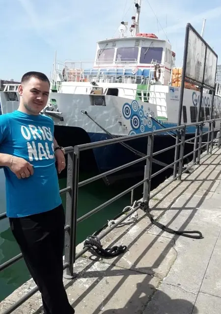 Я Іван, 31, из Черновцов, ищу знакомства без обязательств