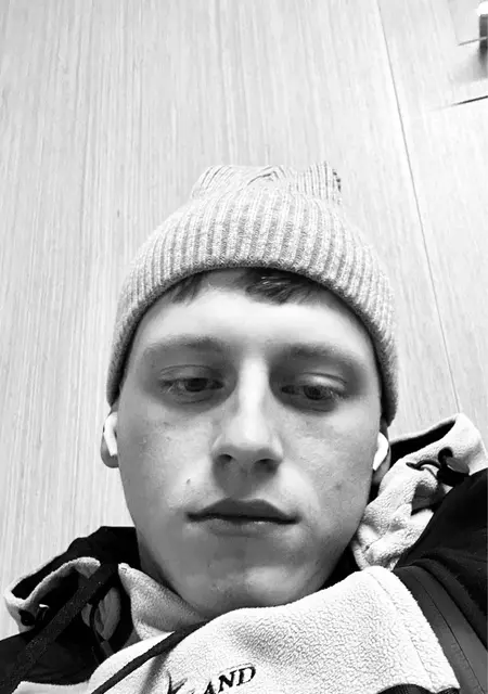 Юра из Москвы, мне 23, познакомлюсь без обязательств