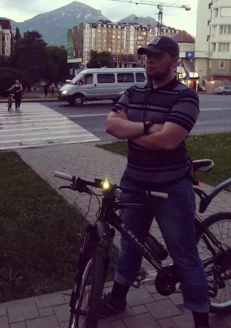 John из Пятигорска, ищу на сайте знакомства без обязательств