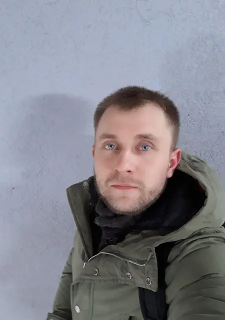 Я Саша, 33, из Тихвина, ищу знакомства без обязательств