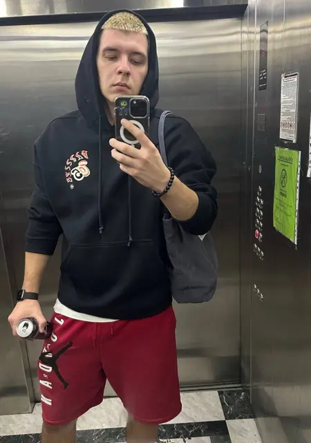 Назар из Норильска, ищу на сайте знакомства на одну ночь