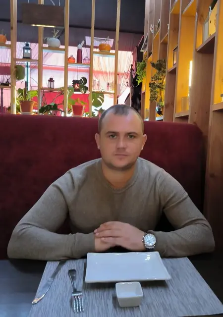 Я Валерий, 29, знакомлюсь без обязательств в Астрахани