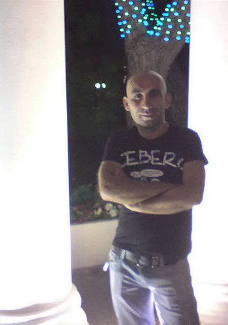 Антон из Геленджика, мне 46, познакомлюсь для дружбы