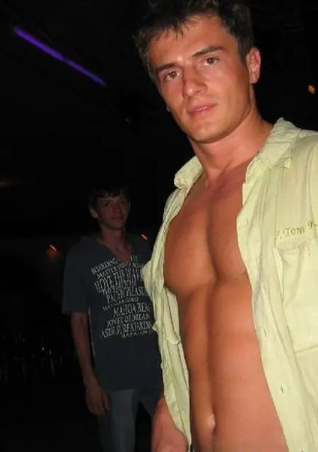 Антон з Миколаєва, мені 42 років, познайомлюсь для приємного проведення часу