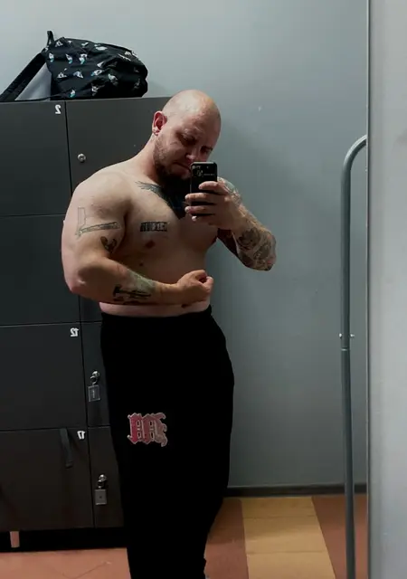 Я Алексей, 28, из Хотькова, ищу знакомства без обязательств