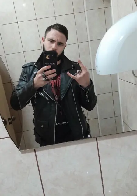 Я Сергей, 21, знакомлюсь для вирта в Кемерово