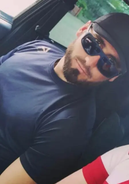 Мага Максим из Курска, ищу на сайте знакомства на одну ночь