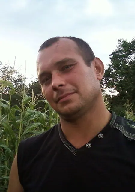 Я Vitaly, 43, из Энгельса, ищу знакомства на одну ночь