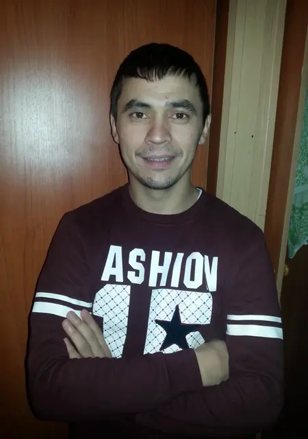 Я Артур, 40, знакомлюсь без обязательств в Новом Уренгое