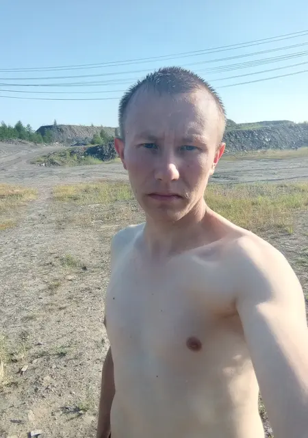 Я Евгений, 29, знакомлюсь на одну ночь в Якутске