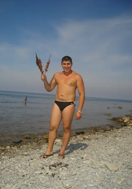 Валера из Томска, мне 40, познакомлюсь на одну ночь