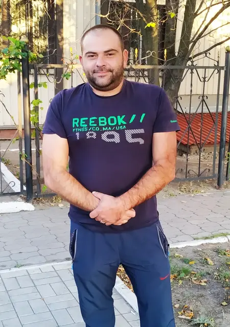 Денис з Маріуполя, шукаю на сайті знайомства без зобов'язань