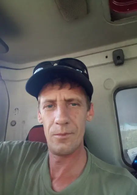 Иван из Томска, ищу на сайте знакомства на одну ночь