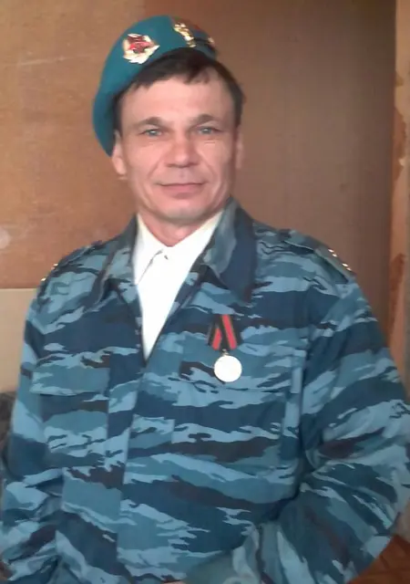 Дима из Каменска-Уральского, ищу на сайте знакомства на одну ночь