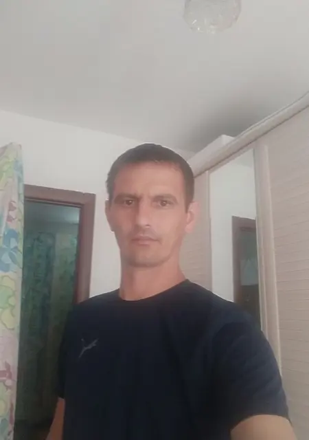 Костя из Санкт-Петербурга, ищу на сайте знакомства без обязательств