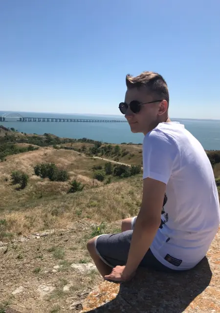 Владислав из Ивантеевки, мне 20, познакомлюсь на одну ночь