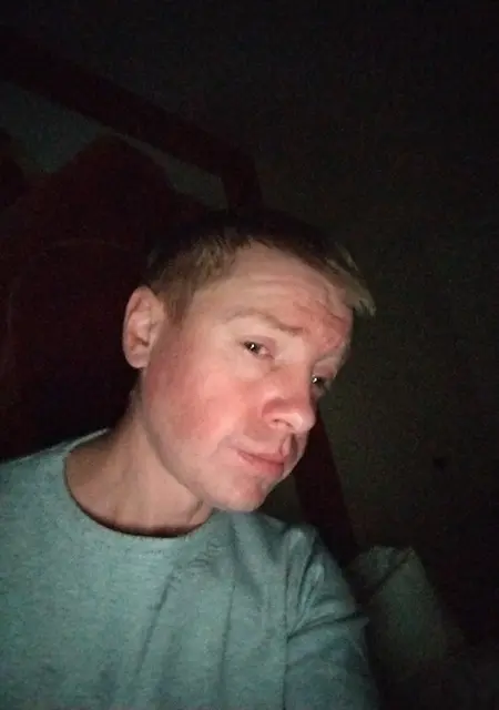 Я Александр, 40, из Коврова, ищу знакомство для постоянных отношений