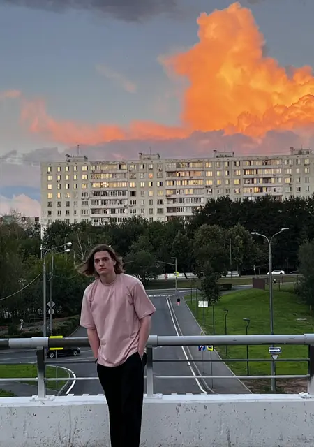 Я Артем, 21, знакомлюсь для приятного времяпровождения в Королеве