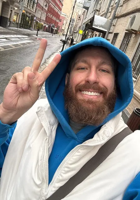 Дмитрий из Москвы, ищу на сайте приятное времяпровождение